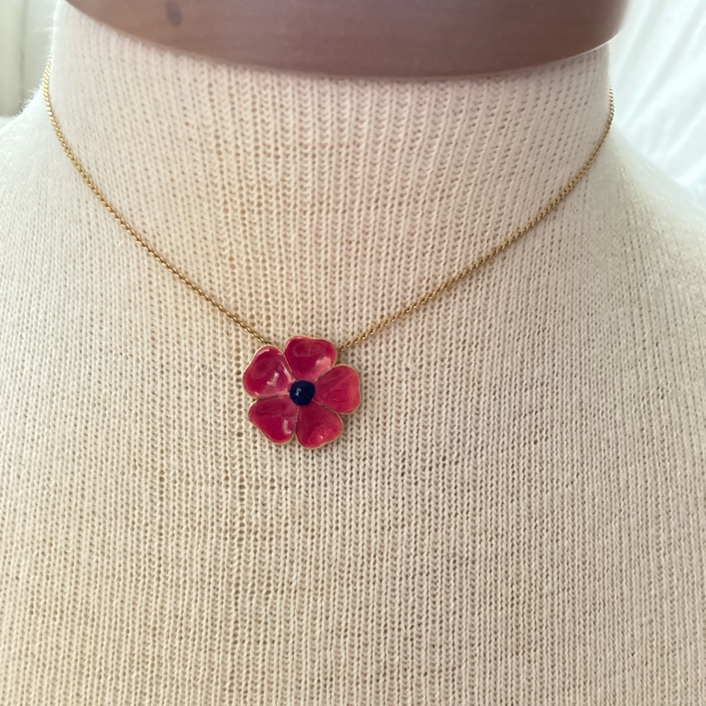 Flower deep pink gold necklace